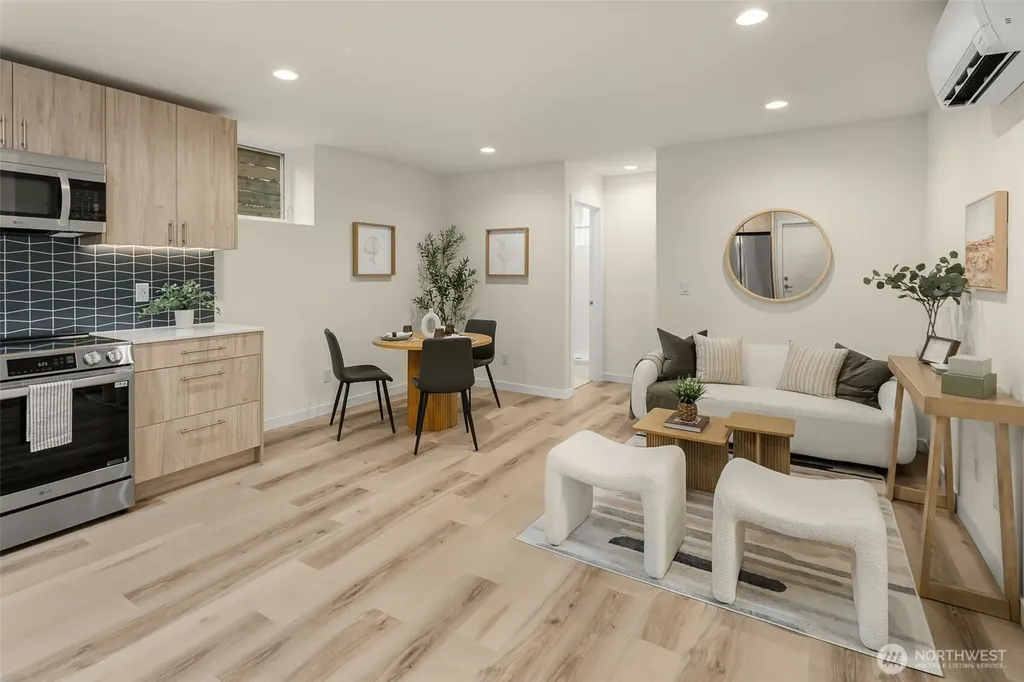 3918 Juneau Street Seattle WA 98118