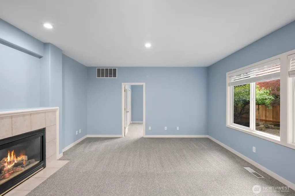 5529 Elizabeth Loop SE Auburn WA 98092