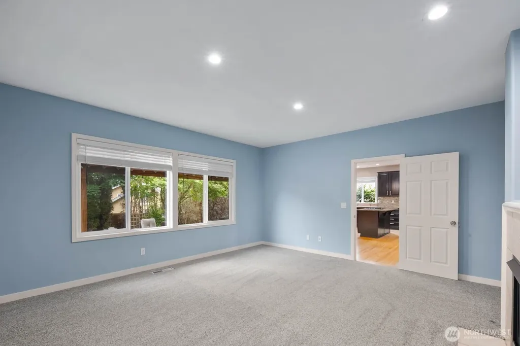 5529 Elizabeth Loop SE Auburn WA 98092