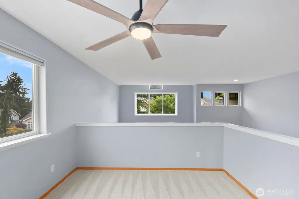 5529 Elizabeth Loop SE Auburn WA 98092