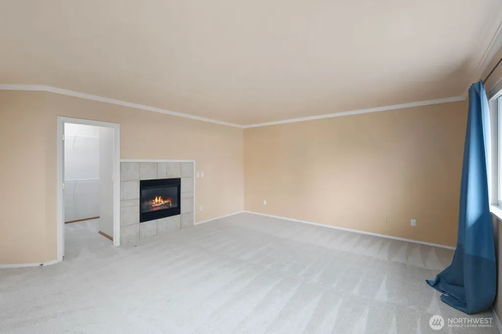 5529 Elizabeth Loop SE Auburn WA 98092