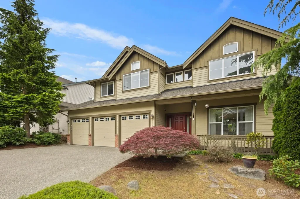5529 Elizabeth Loop SE Auburn WA 98092