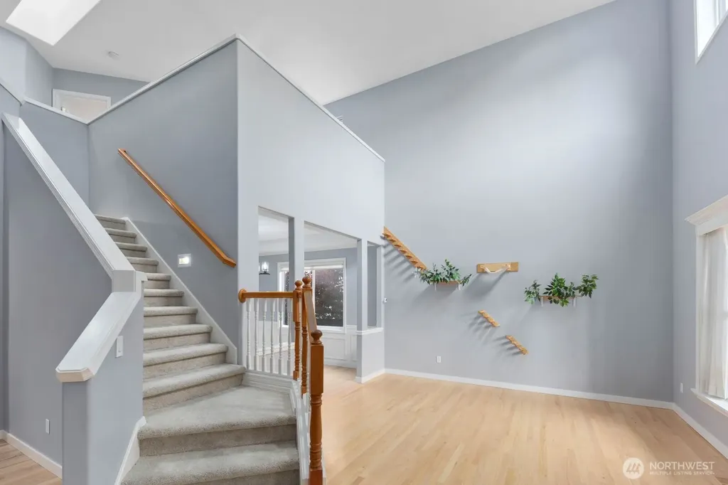 5529 Elizabeth Loop SE Auburn WA 98092