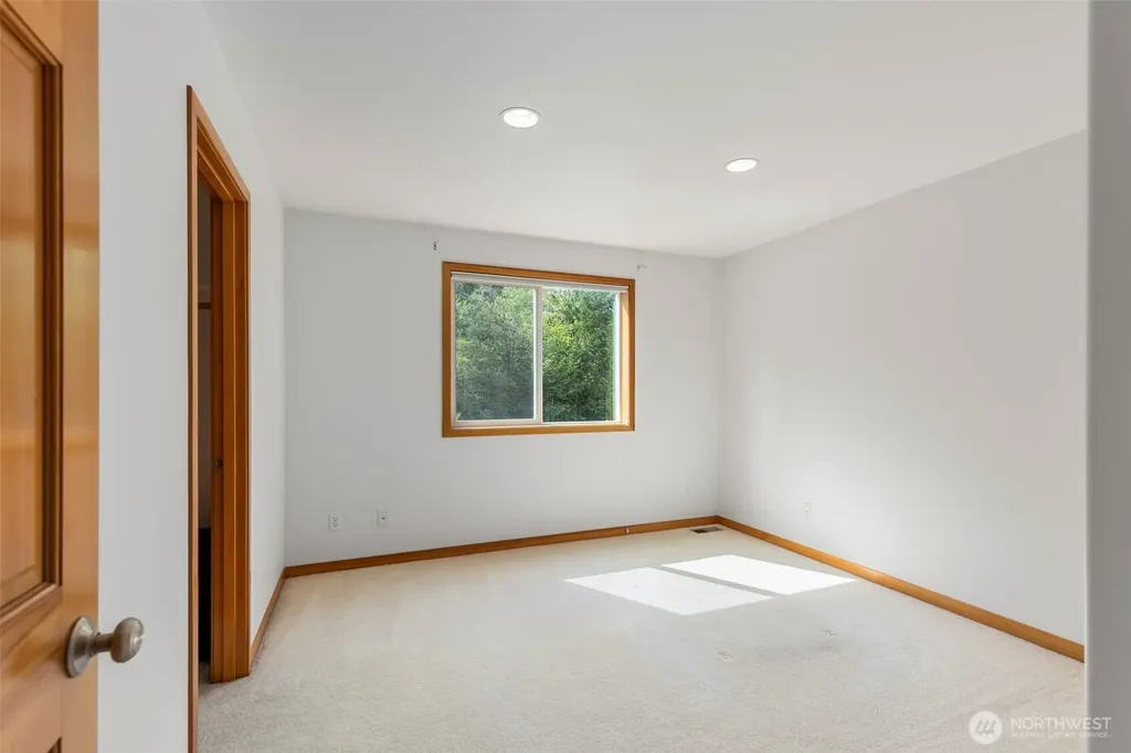19144 Clear Creek Road NW Poulsbo WA 98370