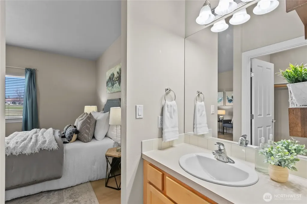 7954 W Golf Course Drive Blaine WA 98230