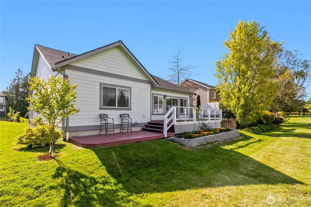 7954 W Golf Course Drive Blaine WA 98230