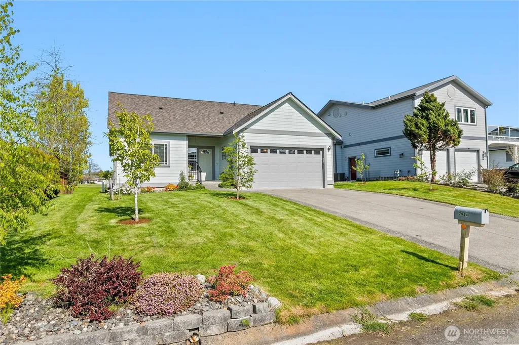7954 W Golf Course Drive Blaine WA 98230