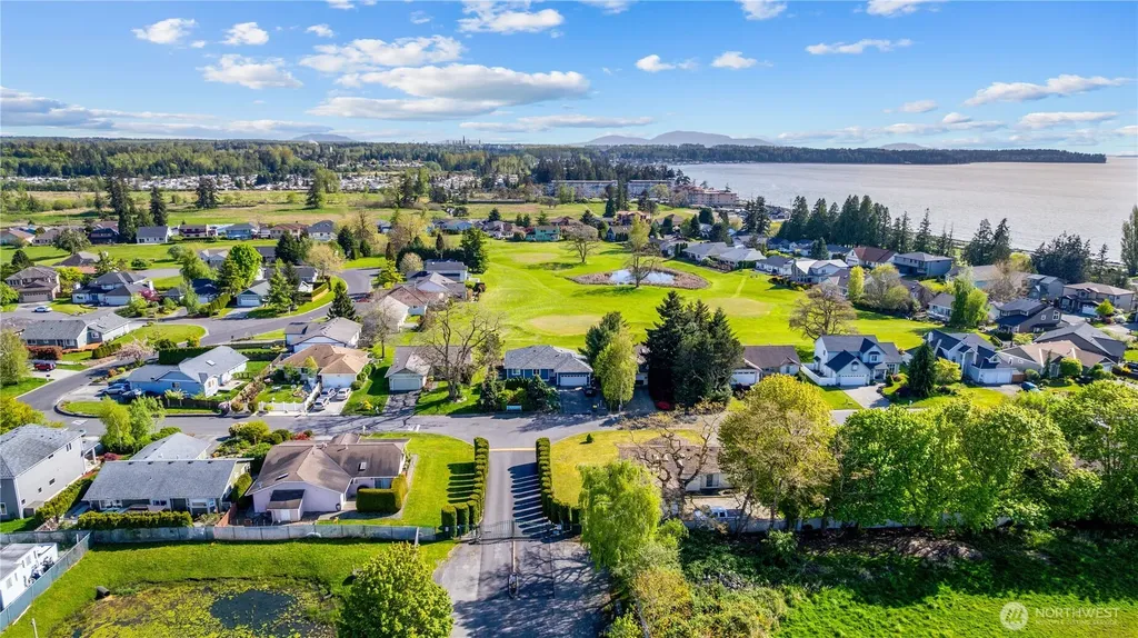 7954 W Golf Course Drive Blaine WA 98230
