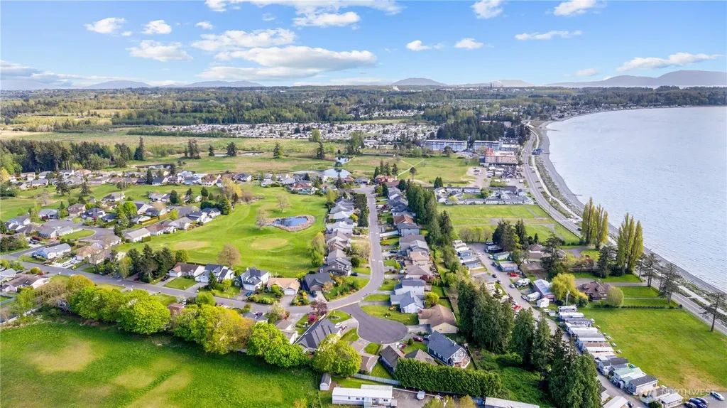 7954 W Golf Course Drive Blaine WA 98230