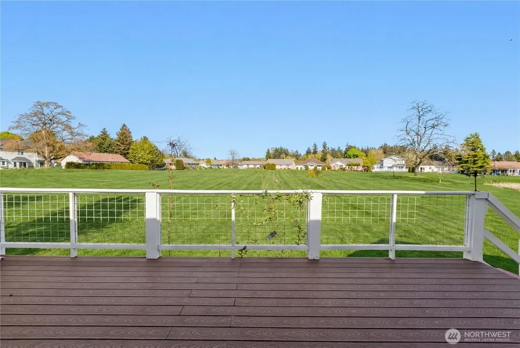 7954 W Golf Course Drive Blaine WA 98230