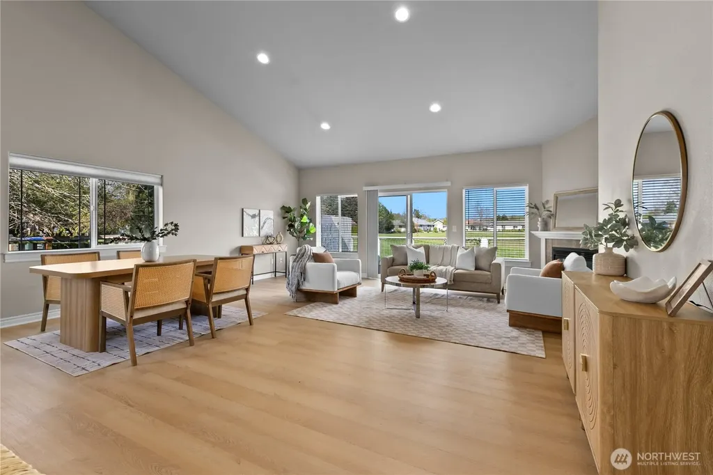7954 W Golf Course Drive Blaine WA 98230