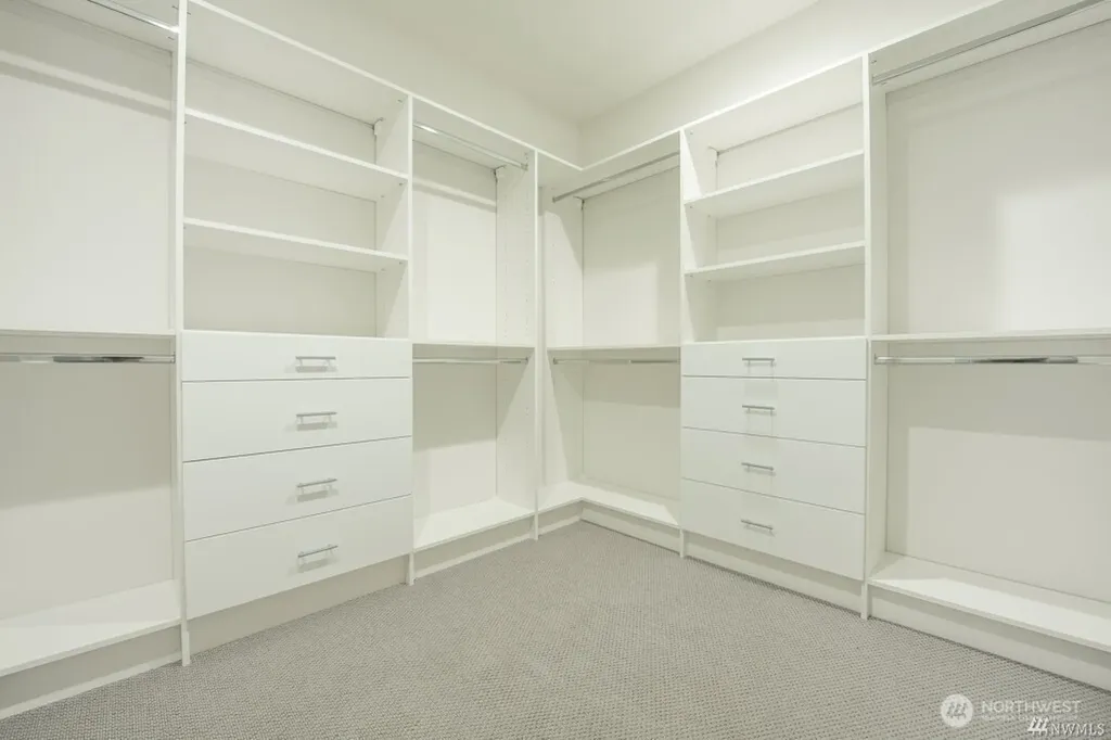 421 N 63rd Street Seattle WA 98103