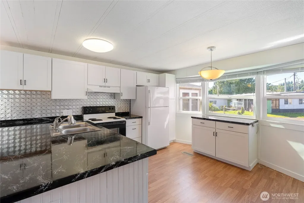 2400 Donovan Avenue Bellingham WA 98225
