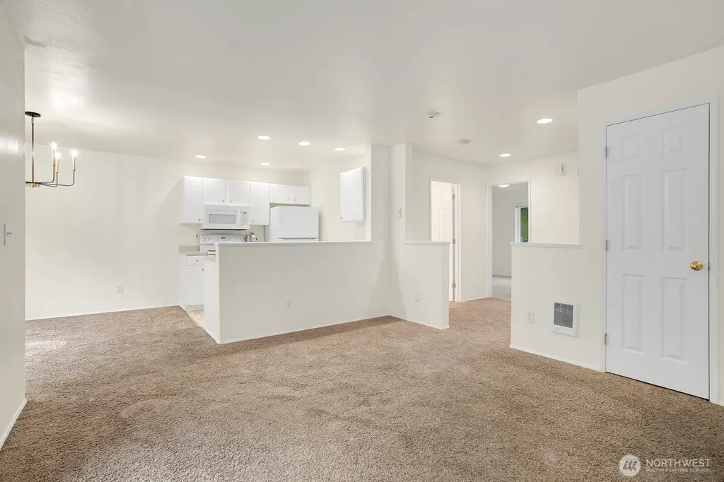 6525 200th Street SW Lynnwood WA 98036