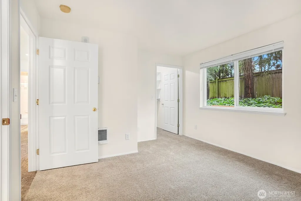 6525 200th Street SW Lynnwood WA 98036