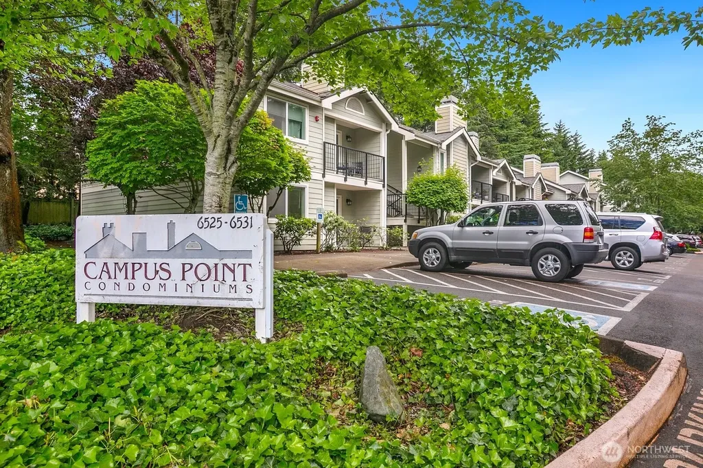 6525 200th Street SW Lynnwood WA 98036