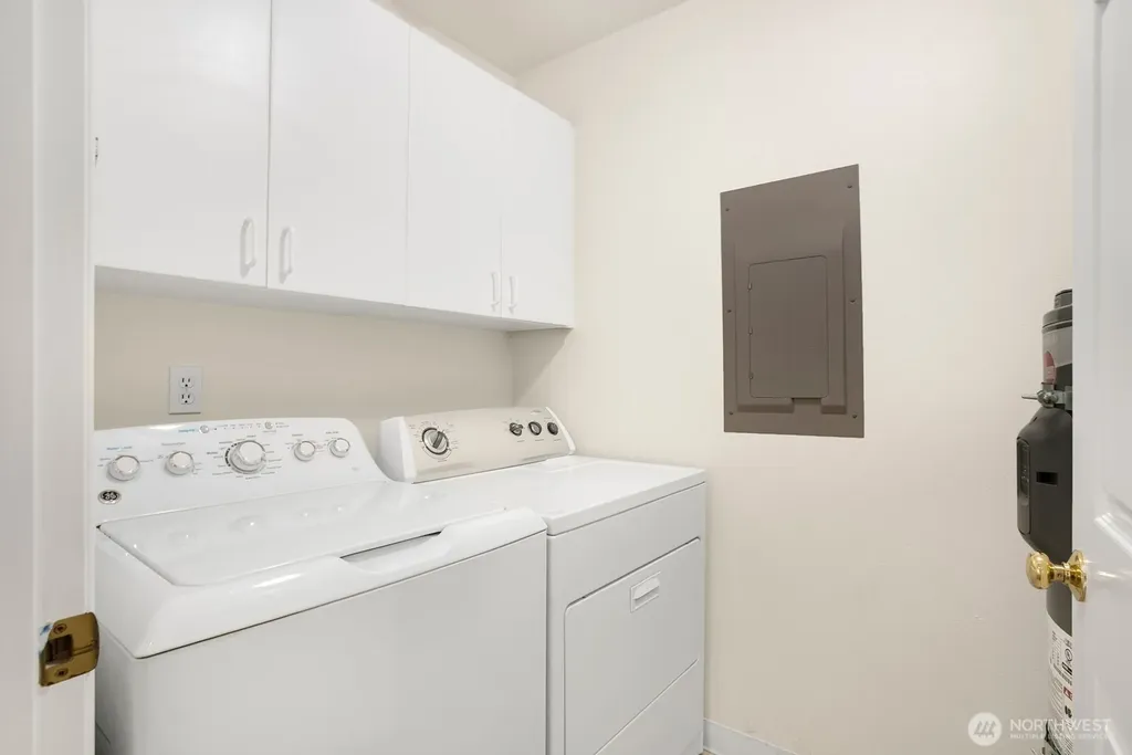 6525 200th Street SW Lynnwood WA 98036