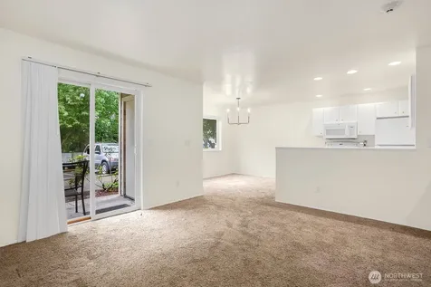 6525 200th Street SW Lynnwood WA 98036