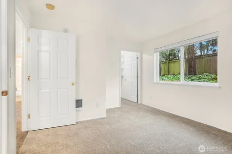 6525 200th Street SW Lynnwood WA 98036