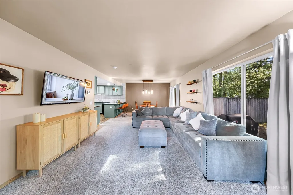 18010 31st Avenue NE Arlington WA 98223