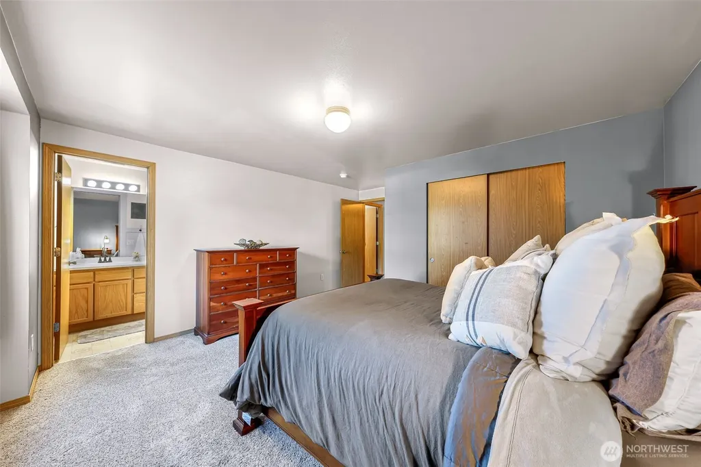 18010 31st Avenue NE Arlington WA 98223