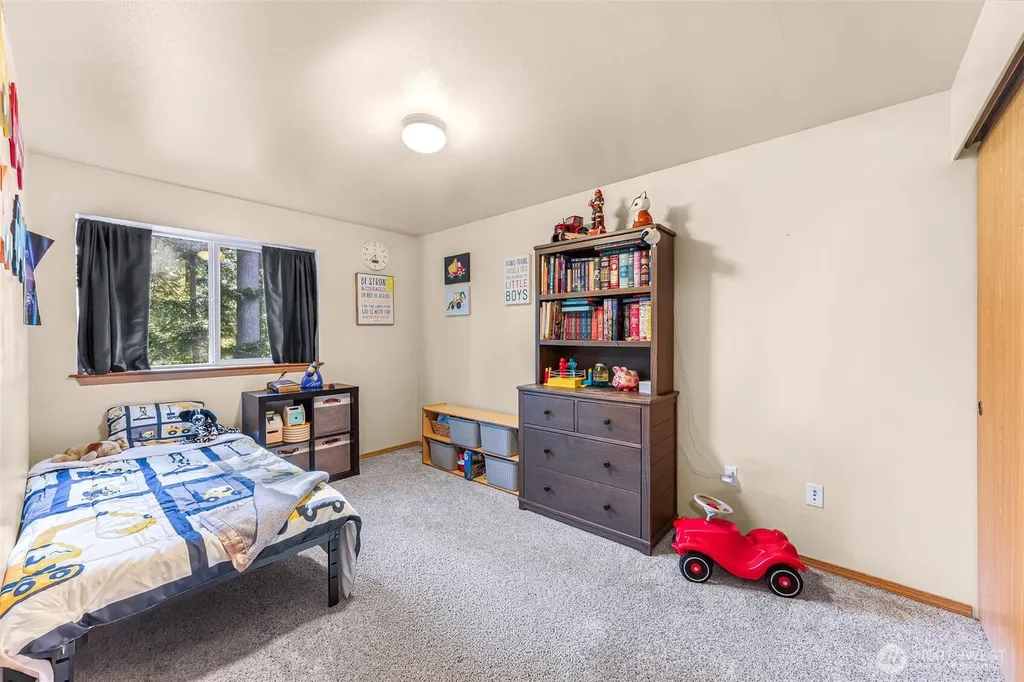 18010 31st Avenue NE Arlington WA 98223
