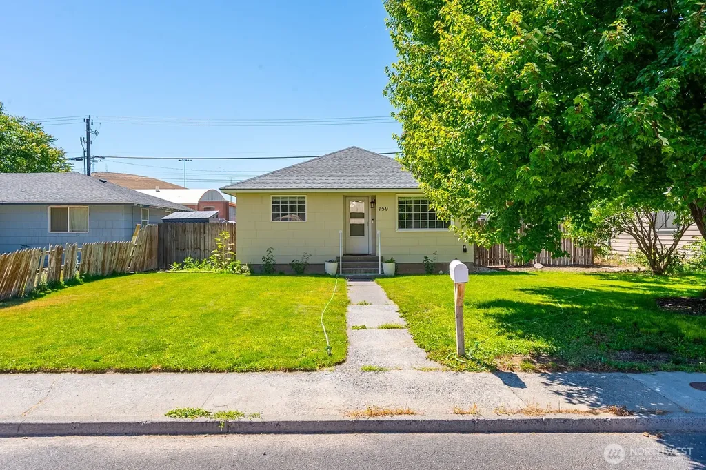 759 C Street NW Ephrata WA 98823
