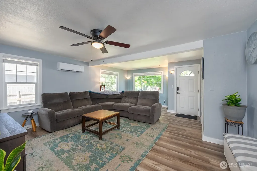 759 C Street NW Ephrata WA 98823