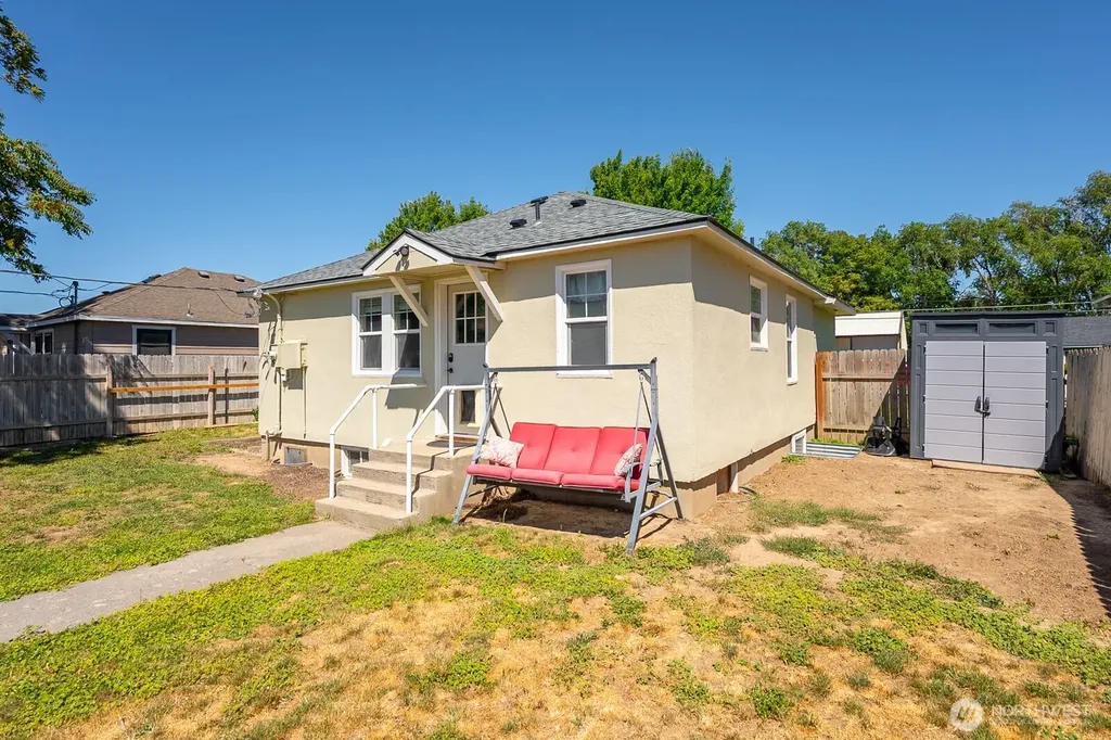 759 C Street NW Ephrata WA 98823