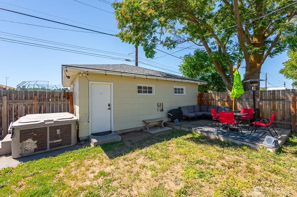 759 C Street NW Ephrata WA 98823