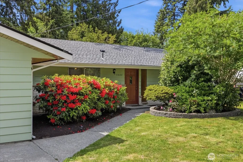 11028 23rd Drive SE Everett WA 98208