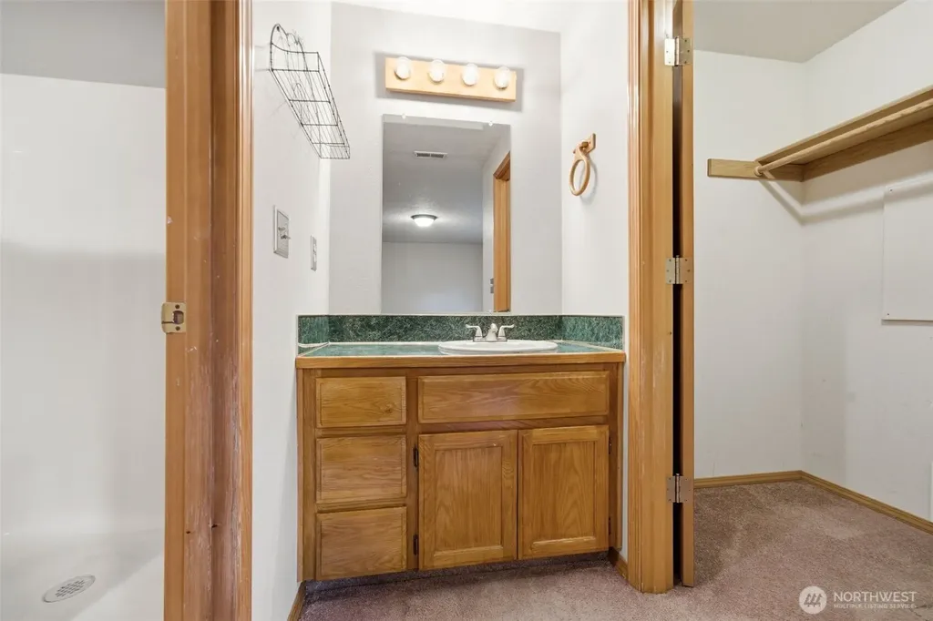 15807 NE Noble Street Vancouver WA 98682