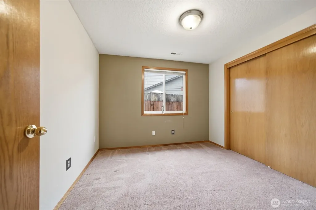 15807 NE Noble Street Vancouver WA 98682