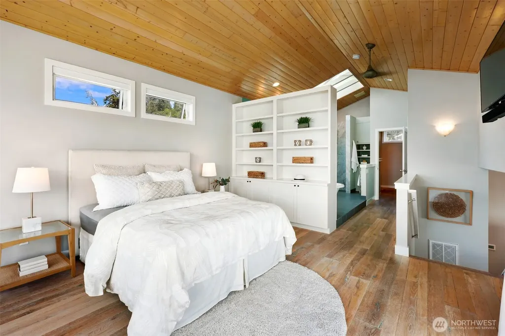 9827 51st Avenue SW Seattle WA 98136