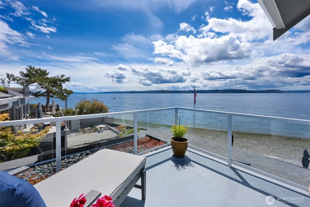 9827 51st Avenue SW Seattle WA 98136