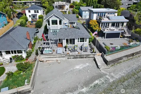 9827 51st Avenue SW Seattle WA 98136