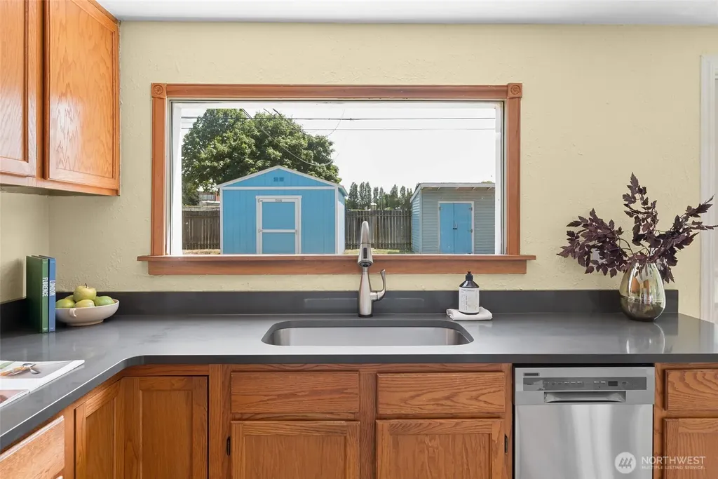 260 SE Glencoe Street Oak Harbor WA 98277