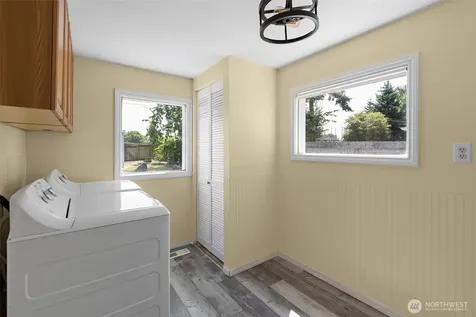 260 SE Glencoe Street Oak Harbor WA 98277