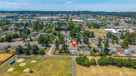 260 SE Glencoe Street Oak Harbor WA 98277