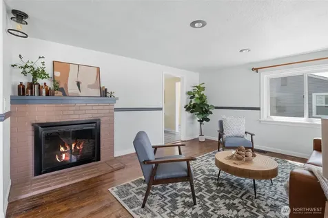 260 SE Glencoe Street Oak Harbor WA 98277