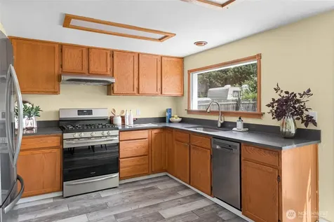 260 SE Glencoe Street Oak Harbor WA 98277