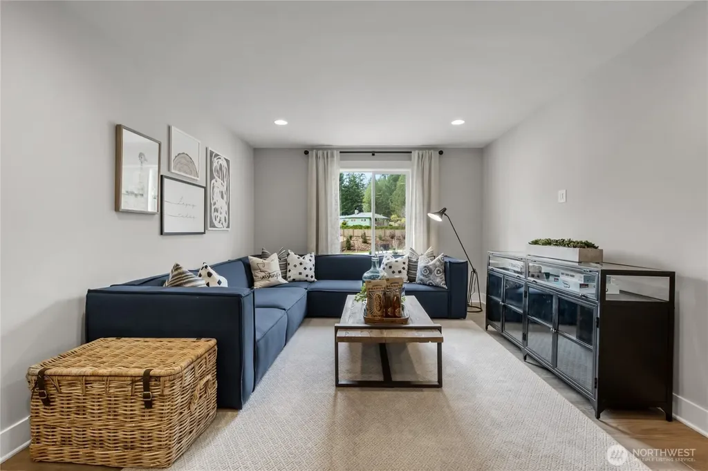 6170 Lochan Road SW Port Orchard WA 98367