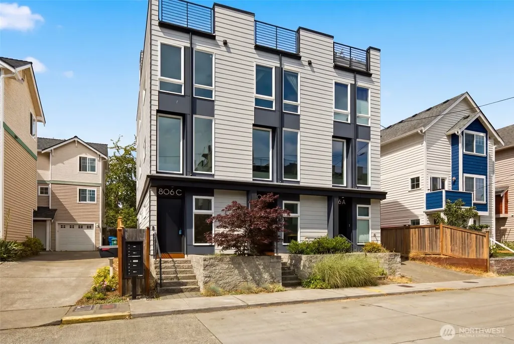 Seattle WA, 806 50TH, Unit C