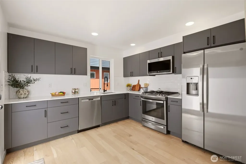 806 NW 50th Street Seattle WA 98107
