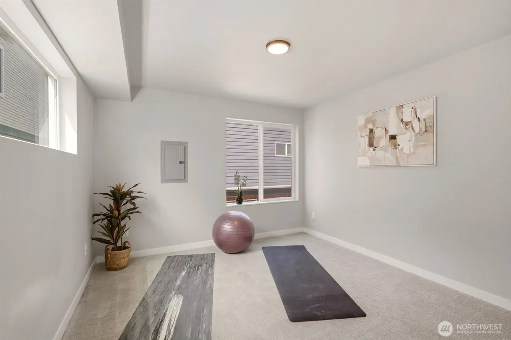 806 NW 50th Street Seattle WA 98107