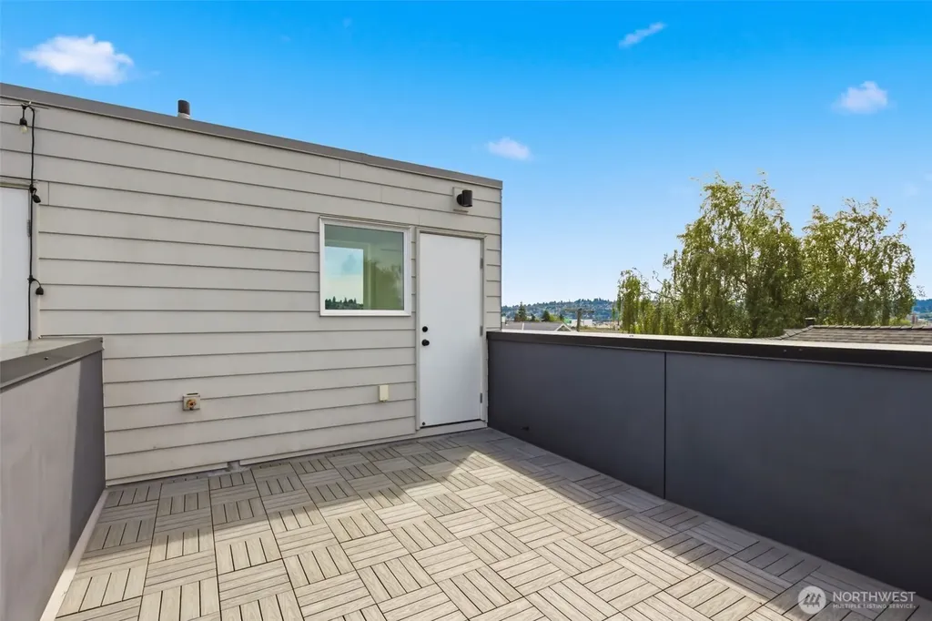 806 NW 50th Street Seattle WA 98107