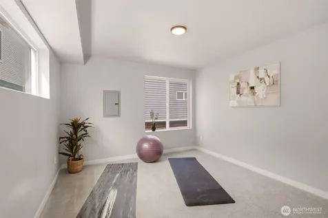 806 NW 50th Street Seattle WA 98107