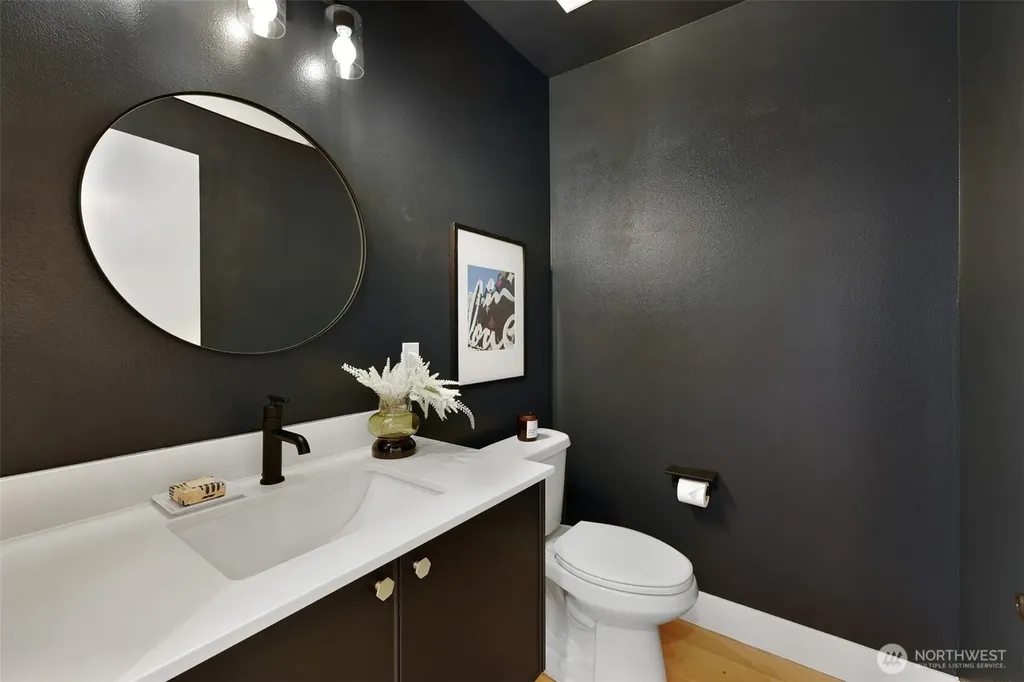 527 NE 89th Street Seattle WA 98115