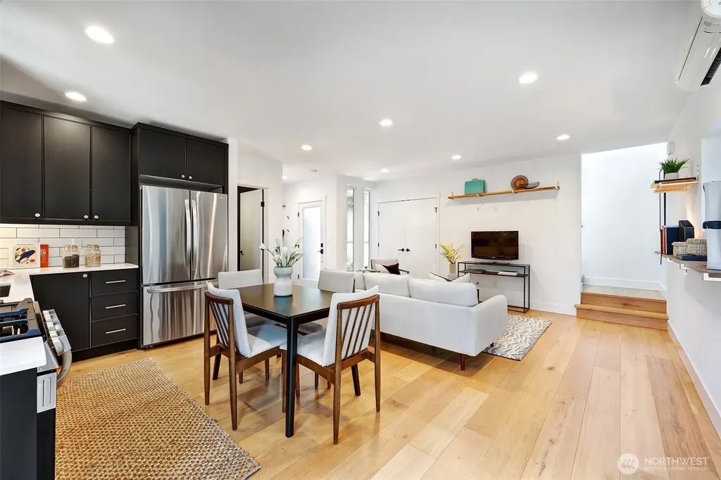527 NE 89th Street Seattle WA 98115