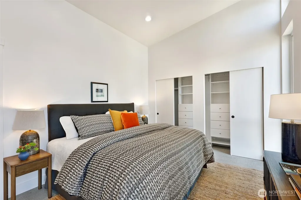 527 NE 89th Street Seattle WA 98115